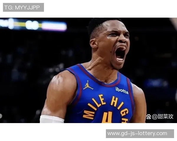 手起刀落！威少最后时刻压时间单打，负角度高难度金鸡独立命中，篮球瞬间点燃全场